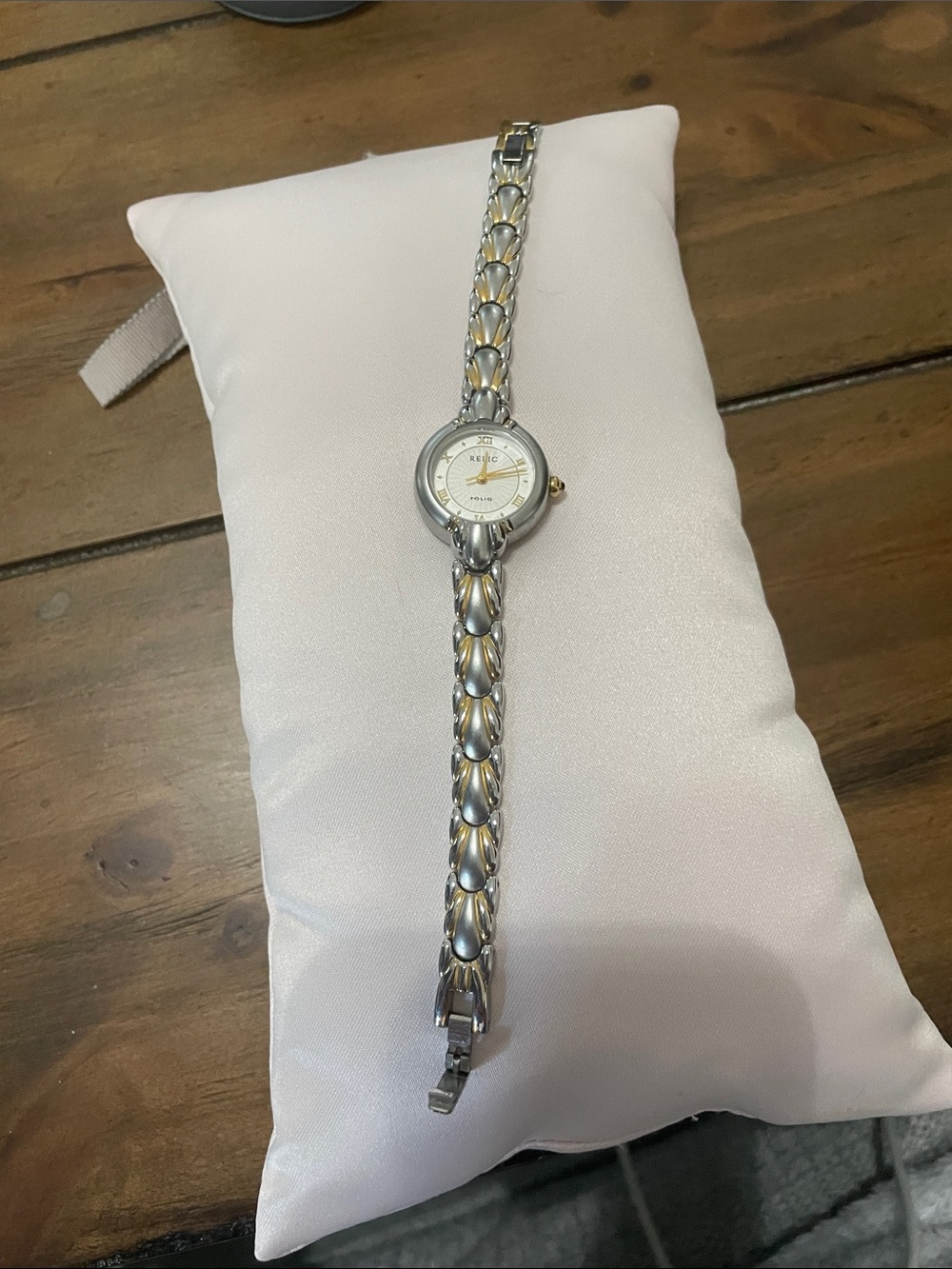Vintage Relic Folio Women’s Two-Tone Link Bracelet Watch